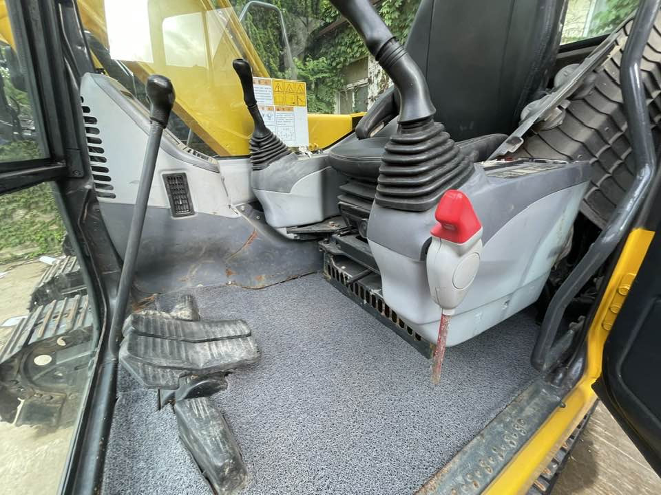 Komatsu PC130 - Grävmaskin: bild 4 Komatsu PC130 - Grävmaskin: bild 4