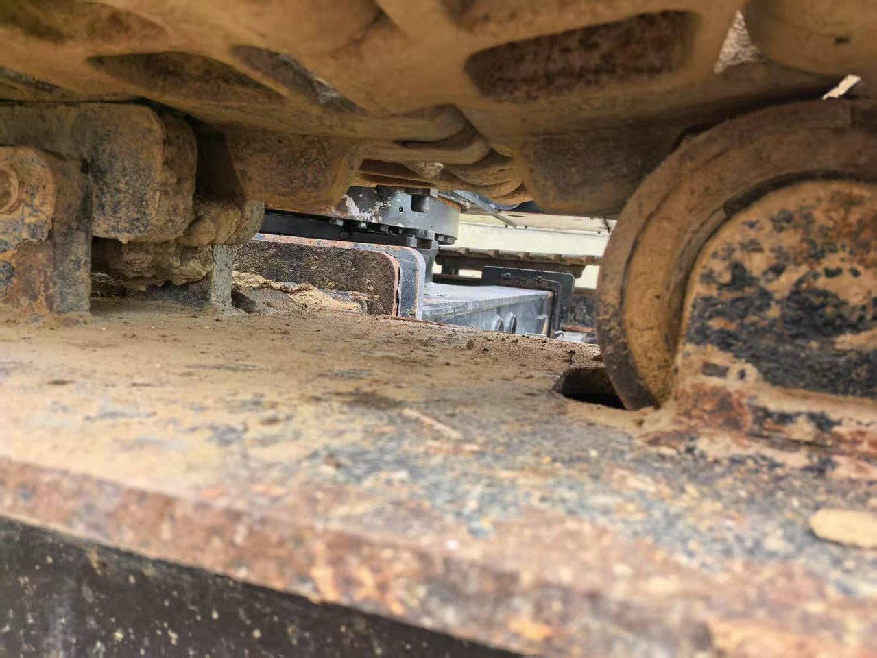 SANY SCC1000A-6 - Bandgående kran: bild 5 SANY SCC1000A-6 - Bandgående kran: bild 5