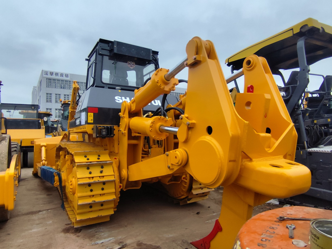 SHANTUI SD32 - Bulldozer: bild 1 SHANTUI SD32 - Bulldozer: bild 1