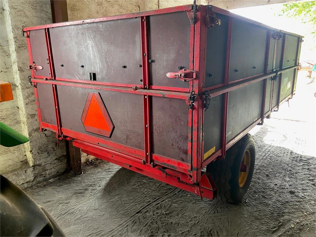 Alsidig 6T 3-VEJS/HØJTIP - Tippvagn för lantbruk: bild 1 Alsidig 6T 3-VEJS/HØJTIP - Tippvagn för lantbruk: bild 1