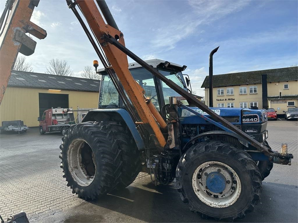 Ford 6640 SLE - Traktor: bild 1 Ford 6640 SLE - Traktor: bild 1
