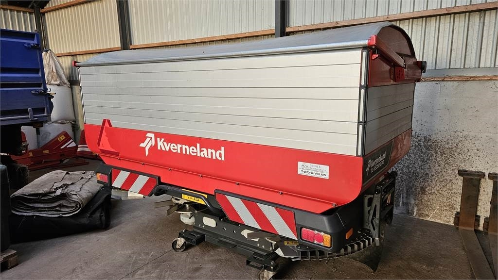 Kverneland TL-GEOSPREAD - Mineralgödselspridare: bild 1 Kverneland TL-GEOSPREAD - Mineralgödselspridare: bild 1