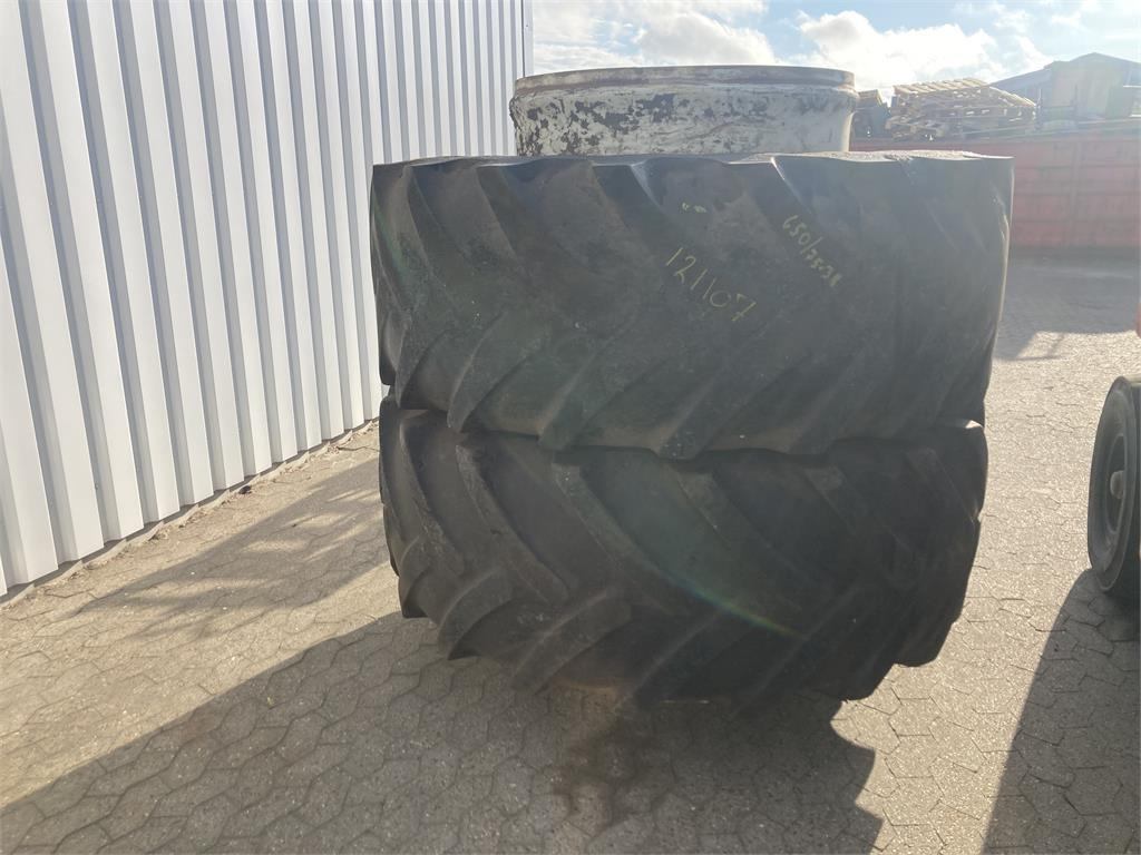 Michelin 650/75X38 - Däck för Lantbruksmaskiner: bild 1 Michelin 650/75X38 - Däck för Lantbruksmaskiner: bild 1