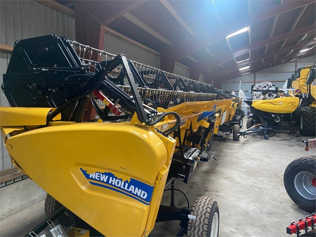New Holland CR9.90 ST.V EU AMEA  - Skördetröska: bild 3 New Holland CR9.90 ST.V EU AMEA  - Skördetröska: bild 3