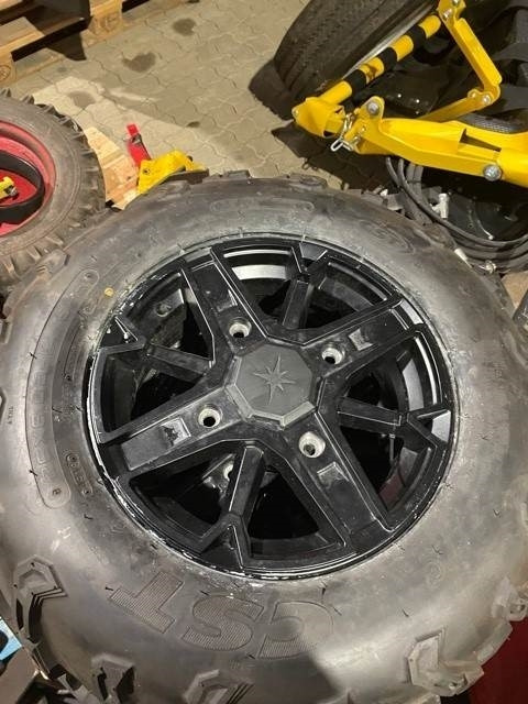 Polaris ALU. FÆLGE SÆT 14 - Fälg för Fyrhjuling: bild 1 Polaris ALU. FÆLGE SÆT 14 - Fälg för Fyrhjuling: bild 1