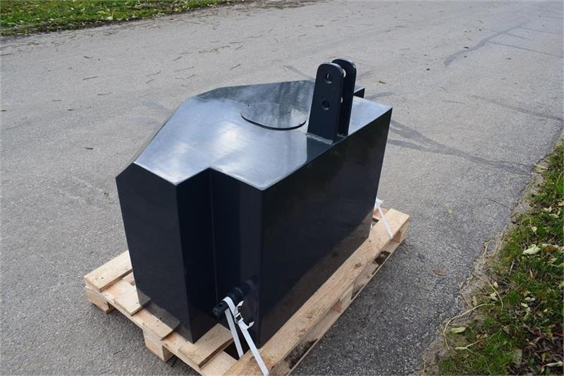 - - - 800 kilo J-Maskiner - Motvikt för Lantbruksmaskiner: bild 4 - - - 800 kilo J-Maskiner - Motvikt för Lantbruksmaskiner: bild 4