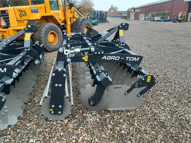 Agro - TOM 4 METERS - Tallriksredskap: bild 1 Agro - TOM 4 METERS - Tallriksredskap: bild 1