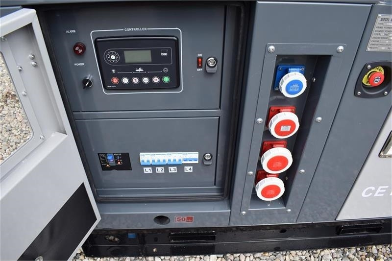 - - - Baudouin 17 kVa - Elgenerator: bild 5 - - - Baudouin 17 kVa - Elgenerator: bild 5