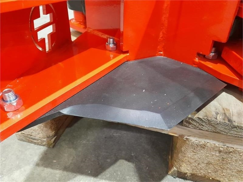 - - - TRÆ KLIPPER - Skördaraggregat: bild 4 - - - TRÆ KLIPPER - Skördaraggregat: bild 4