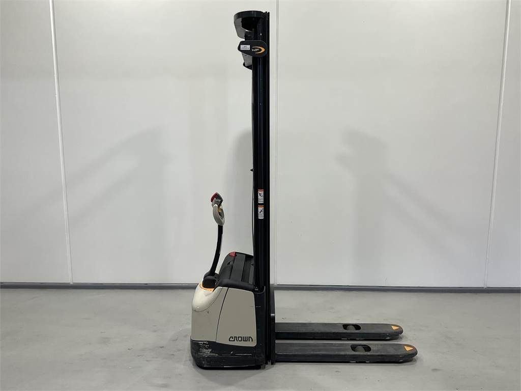 Crown WF3000-1,2 TF - Staplare: bild 1 Crown WF3000-1,2 TF - Staplare: bild 1