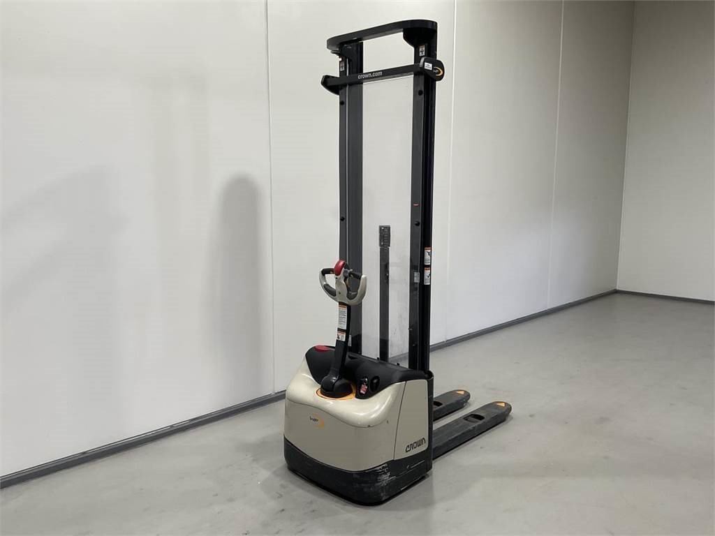 Crown WF3000-1,2 TF - Staplare: bild 2 Crown WF3000-1,2 TF - Staplare: bild 2