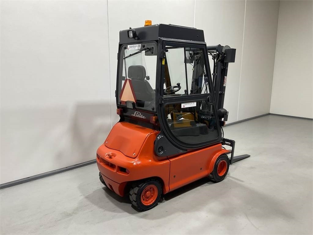 Linde E20P-02 - Eltruck: bild 2 Linde E20P-02 - Eltruck: bild 2