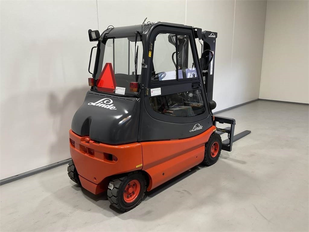 Linde E25P - 02 - Eltruck: bild 2 Linde E25P - 02 - Eltruck: bild 2