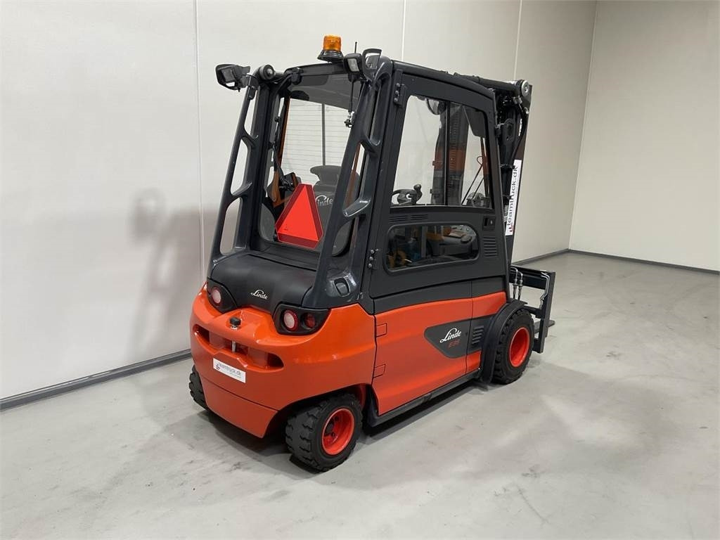 Linde E35L-01 - Eltruck: bild 2 Linde E35L-01 - Eltruck: bild 2