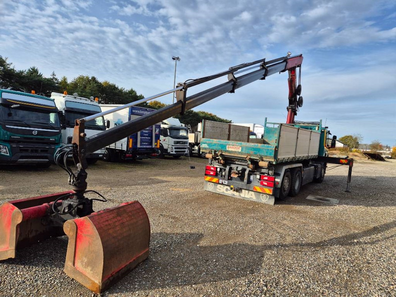 Scania P450 6x2/4 // HMF 2223 K4 // 3-way tip - Kranbil: bild 3 Scania P450 6x2/4 // HMF 2223 K4 // 3-way tip - Kranbil: bild 3