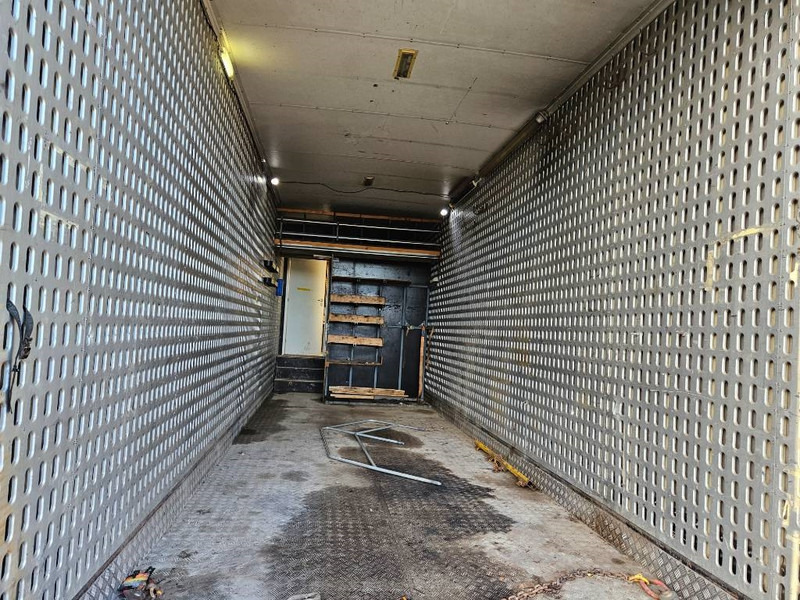 Montracon Racing// machinetrailer // Living area - Semitrailer: bild 5 Montracon Racing// machinetrailer // Living area - Semitrailer: bild 5