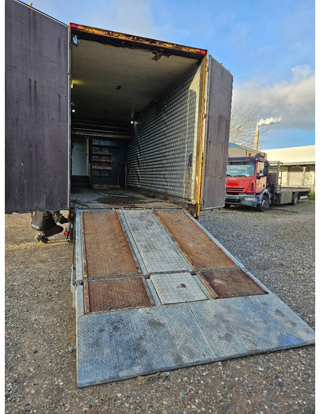 Montracon Racing// machinetrailer // Living area - Semitrailer: bild 3 Montracon Racing// machinetrailer // Living area - Semitrailer: bild 3