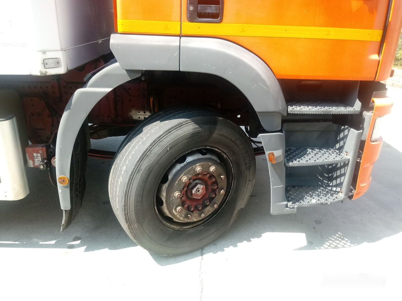 IVECO EUROTEK 260E31Y/PS - Lastbil med skåp: bild 4 IVECO EUROTEK 260E31Y/PS - Lastbil med skåp: bild 4