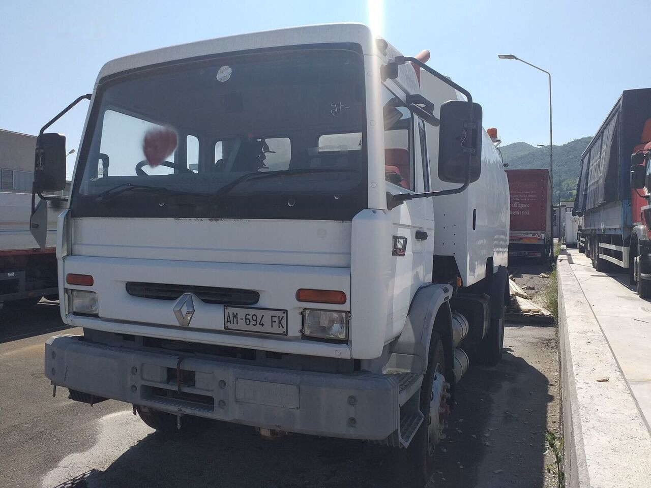 Renault MIDLINER 180 - Sopmaskin: bild 2 Renault MIDLINER 180 - Sopmaskin: bild 2