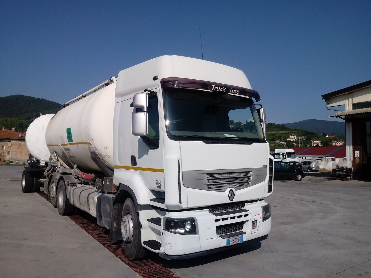 Renault PREMIUM 450 DXI - Tankbil: bild 2 Renault PREMIUM 450 DXI - Tankbil: bild 2