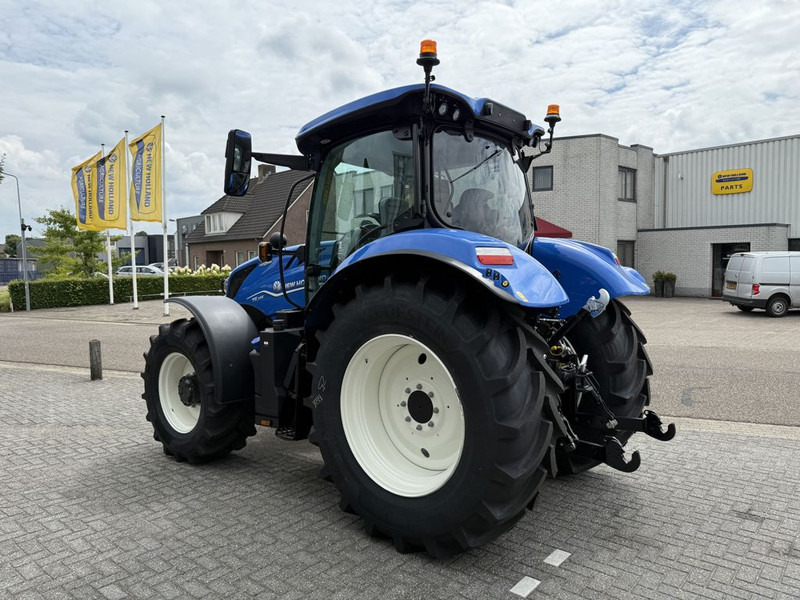 New Holland T6.145 AC STAGE V - Traktor: bild 2 New Holland T6.145 AC STAGE V - Traktor: bild 2