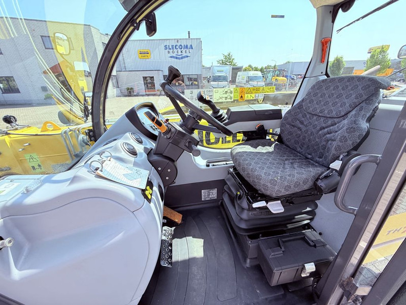 New Holland TH7.42 Telehandler - Teleskoplastar: bild 3 New Holland TH7.42 Telehandler - Teleskoplastar: bild 3