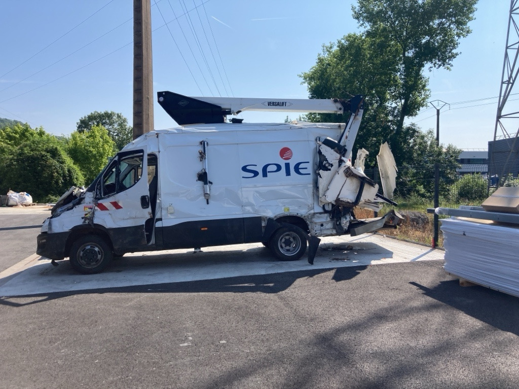 IVECO DAILY FOURGON 50C18 - Billift: bild 3 IVECO DAILY FOURGON 50C18 - Billift: bild 3