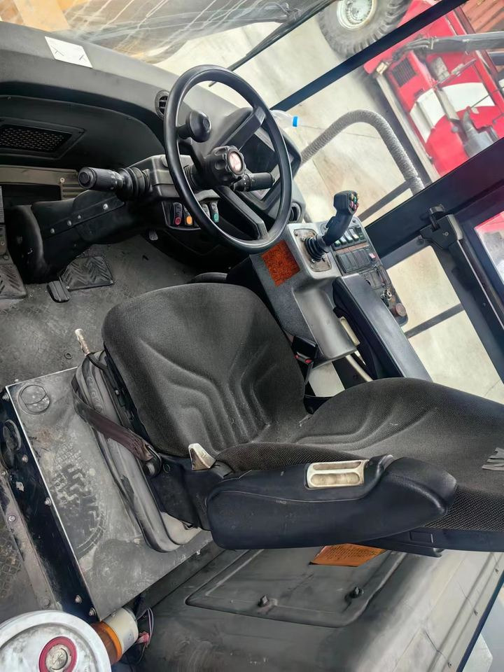 Good Condition USED Crane SRSC45C23 45 Ton Frontal Crane Container Crane - Reachstacker: bild 5 Good Condition USED Crane SRSC45C23 45 Ton Frontal Crane Container Crane - Reachstacker: bild 5