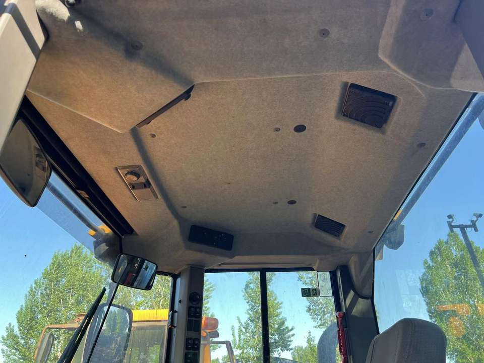 Hot Sale Used VOLVO L120GZ Loader Construction Machinery High Quality  Loader VOLVO - Hjullastare: bild 3 Hot Sale Used VOLVO L120GZ Loader Construction Machinery High Quality  Loader VOLVO - Hjullastare: bild 3