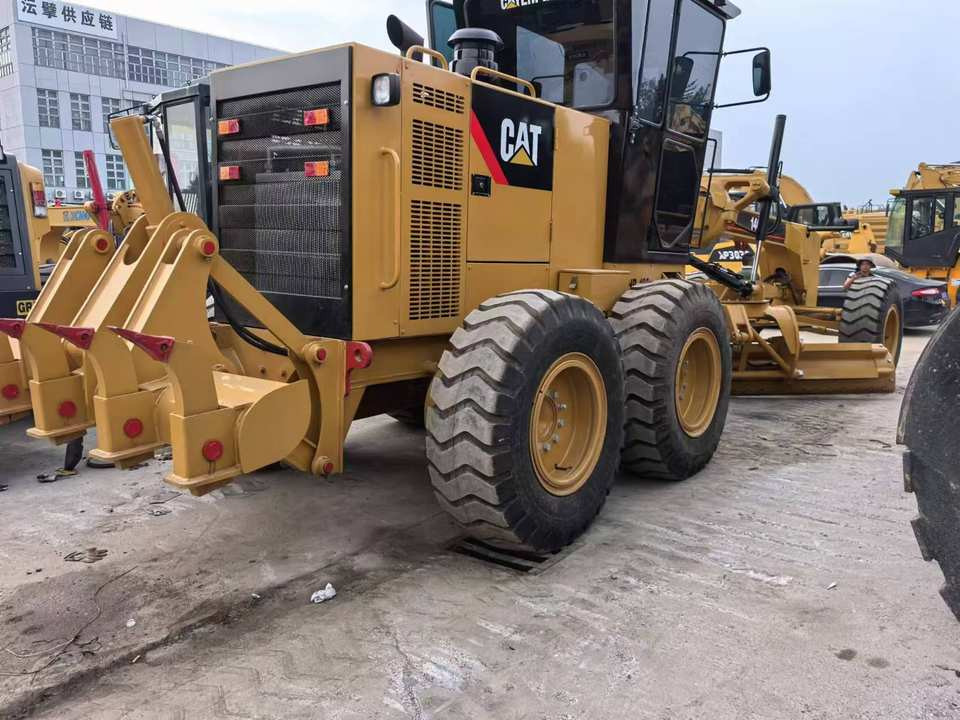 Second Hand Used Construction Machinery Japanese CAT 140G Grader Caterpillar Brand for Sale With Good Condition and Price - Väghyvel: bild 3 Second Hand Used Construction Machinery Japanese CAT 140G Grader Caterpillar Brand for Sale With Good Condition and Price - Väghyvel: bild 3