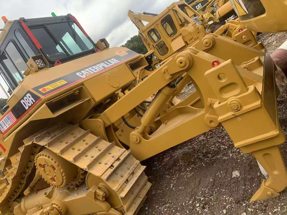 Used Machinery Caterpillar CAT D8R Bulldozer With Ripper Construction & Building Machinery Second Hand - Bulldozer: bild 3 Used Machinery Caterpillar CAT D8R Bulldozer With Ripper Construction & Building Machinery Second Hand - Bulldozer: bild 3