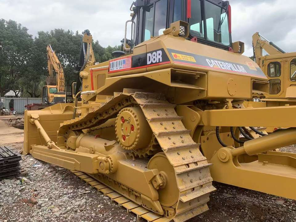 Used Machinery Caterpillar CAT D8R Bulldozer With Ripper Construction & Building Machinery Second Hand - Bulldozer: bild 2 Used Machinery Caterpillar CAT D8R Bulldozer With Ripper Construction & Building Machinery Second Hand - Bulldozer: bild 2