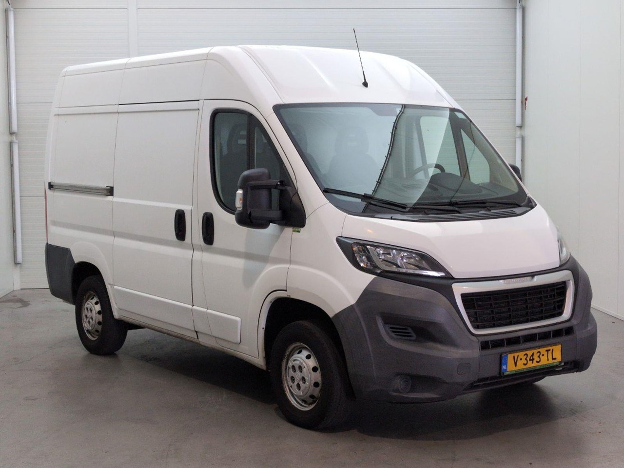 Peugeot Boxer 330 2.2 HDI L1H1 XR | 2014 | 218.267 km | V343TL | NAP: Geen oordeel - Skåpbil: bild 2 Peugeot Boxer 330 2.2 HDI L1H1 XR | 2014 | 218.267 km | V343TL | NAP: Geen oordeel - Skåpbil: bild 2