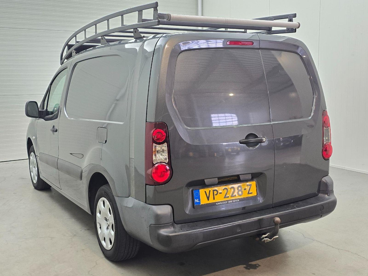 Peugeot Partner 122 1.6 HDi 90 L2 Première | 2015 | 169.353 km | VP228Z | NAP: Logisch - Små skåpbil: bild 3 Peugeot Partner 122 1.6 HDi 90 L2 Première | 2015 | 169.353 km | VP228Z | NAP: Logisch - Små skåpbil: bild 3