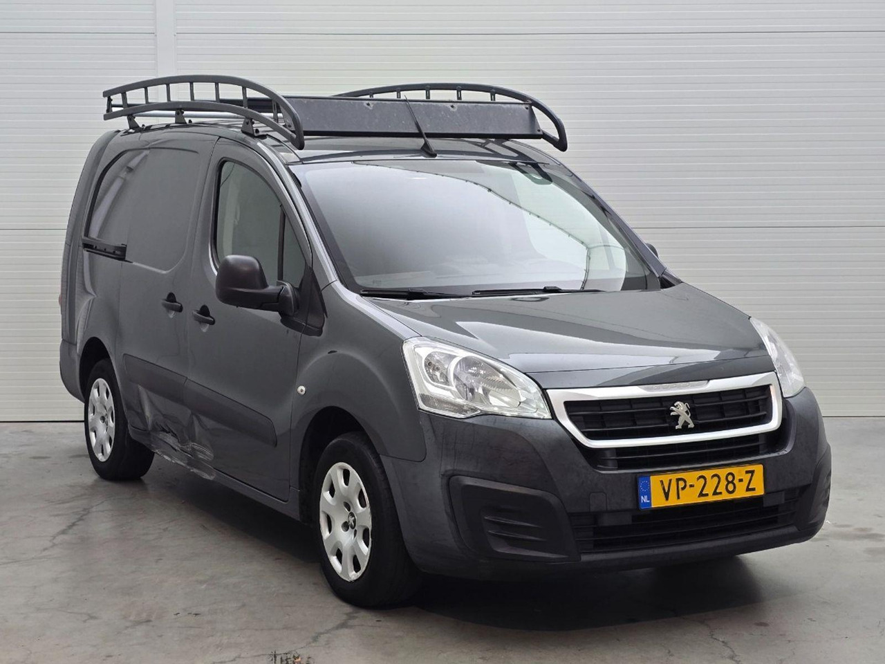 Peugeot Partner 122 1.6 HDi 90 L2 Première | 2015 | 169.353 km | VP228Z | NAP: Logisch - Små skåpbil: bild 2 Peugeot Partner 122 1.6 HDi 90 L2 Première | 2015 | 169.353 km | VP228Z | NAP: Logisch - Små skåpbil: bild 2
