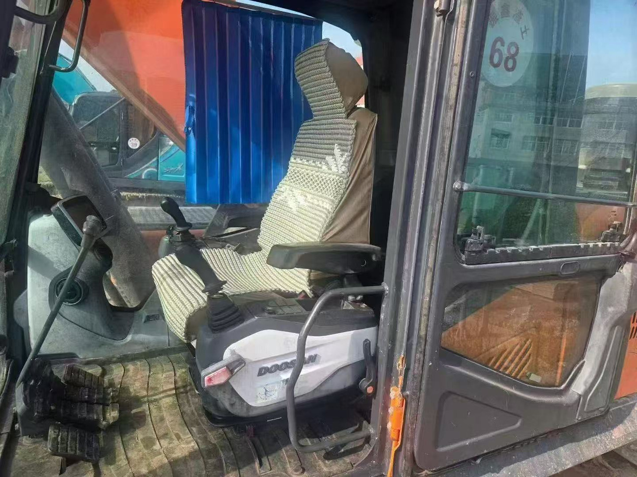 DOOSAN DX380 - Byggmaskiner: bild 2 DOOSAN DX380 - Byggmaskiner: bild 2