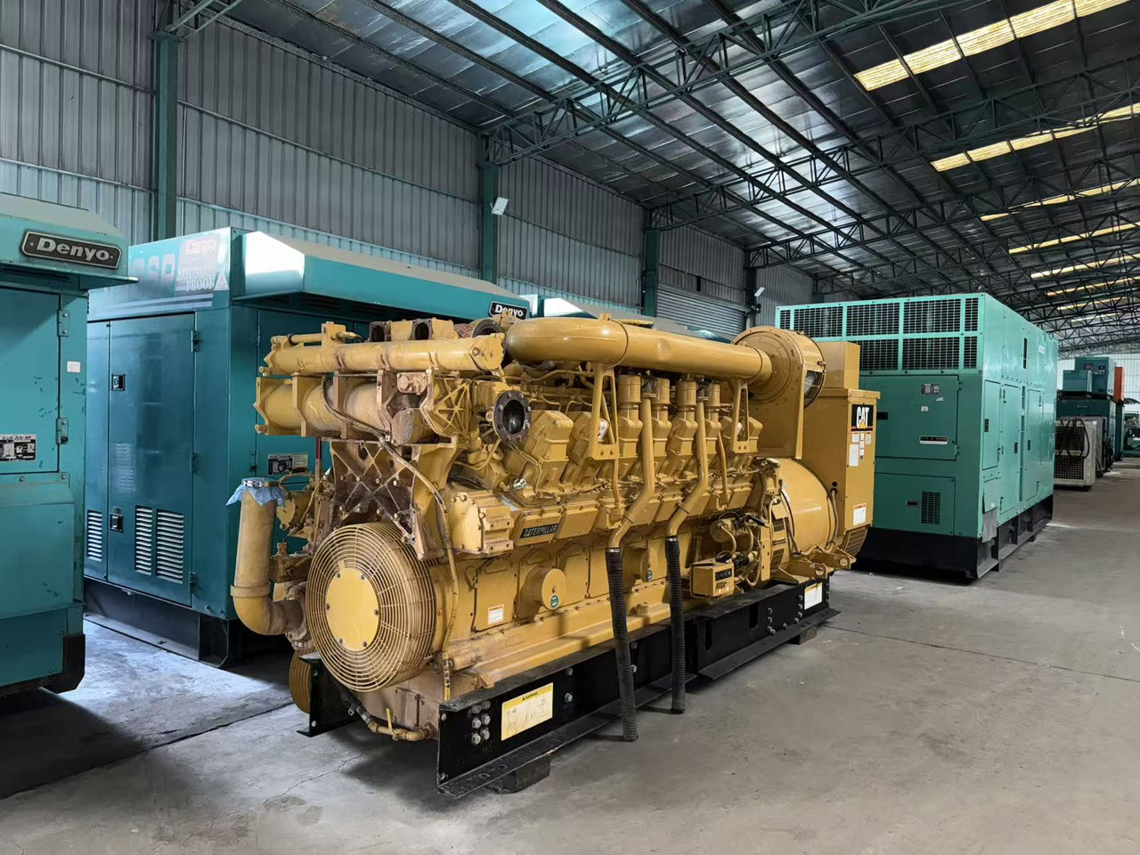 CATPILLAR 2200F 3516 - Verktyg/ Utrustning: bild 3 CATPILLAR 2200F 3516 - Verktyg/ Utrustning: bild 3