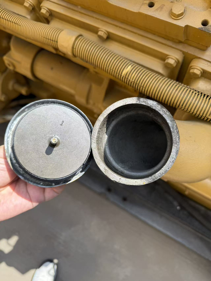 CATPILLAR. 3512 - Verktyg/ Utrustning: bild 4 CATPILLAR. 3512 - Verktyg/ Utrustning: bild 4