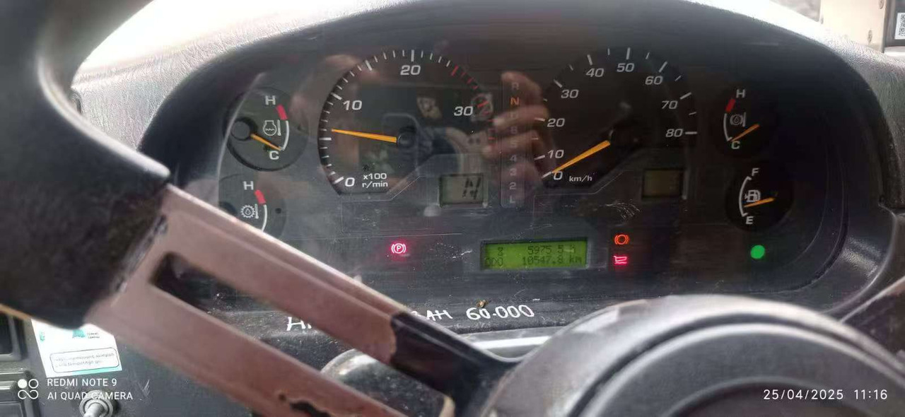 KOMATSU HD785-7 - Terränggående truck: bild 3 KOMATSU HD785-7 - Terränggående truck: bild 3