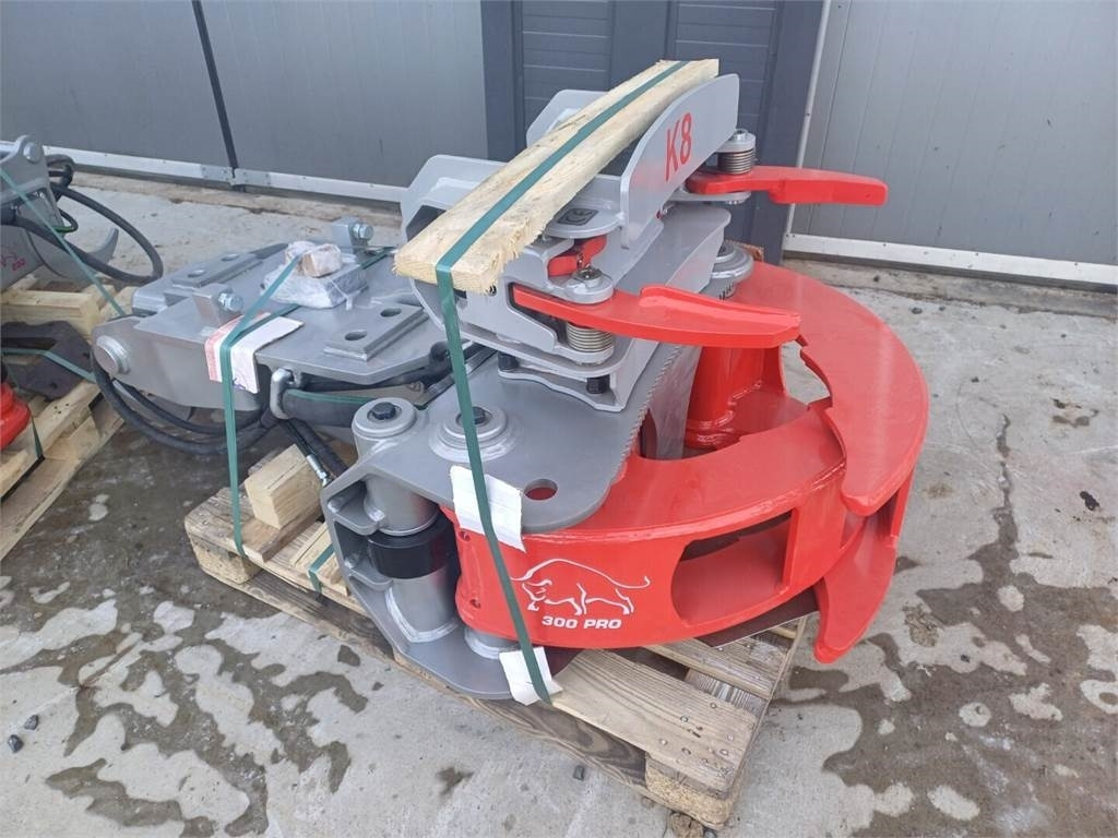 Bison 300pro Energiapuukoura - Gripklo för Byggmaskiner: bild 1 Bison 300pro Energiapuukoura - Gripklo för Byggmaskiner: bild 1