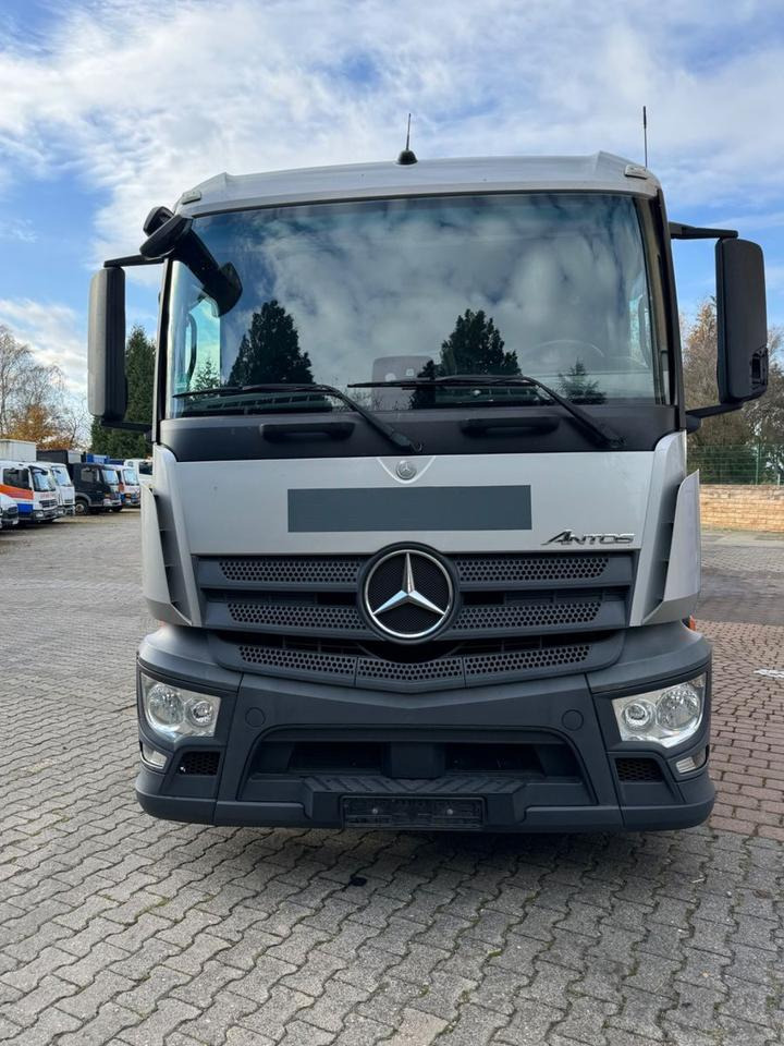 Mercedes-Benz Antos 2540/Durchladbar/2xLBW/Frigoblock/2instock - Lastbil med skåp: bild 4 Mercedes-Benz Antos 2540/Durchladbar/2xLBW/Frigoblock/2instock - Lastbil med skåp: bild 4