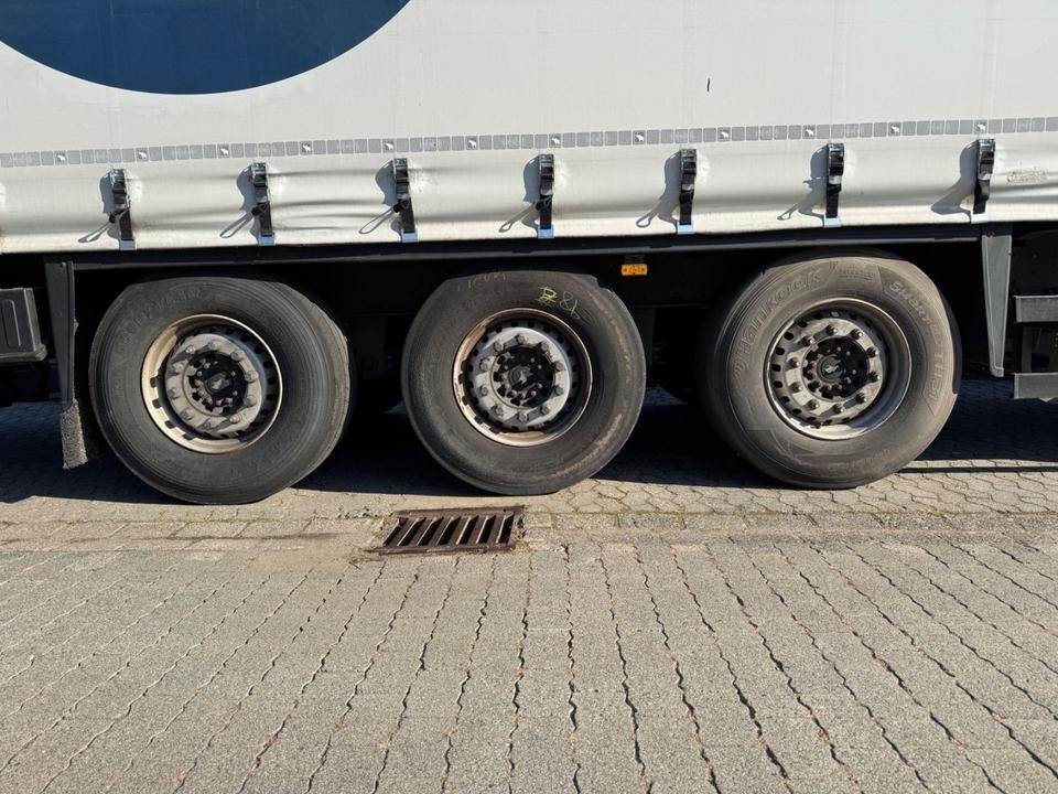 Schmitz Cargobull SCS24/L//LBW/Lift-Achse/2in1-Speed-Curtain - Kapelltrailer: bild 4 Schmitz Cargobull SCS24/L//LBW/Lift-Achse/2in1-Speed-Curtain - Kapelltrailer: bild 4