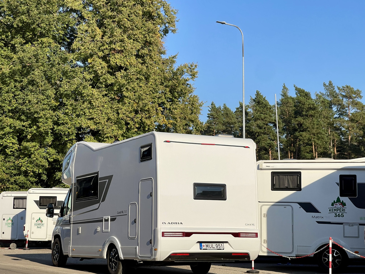 ADRIA Coral XL 650 DK - Alkovbil: bild 4 ADRIA Coral XL 650 DK - Alkovbil: bild 4