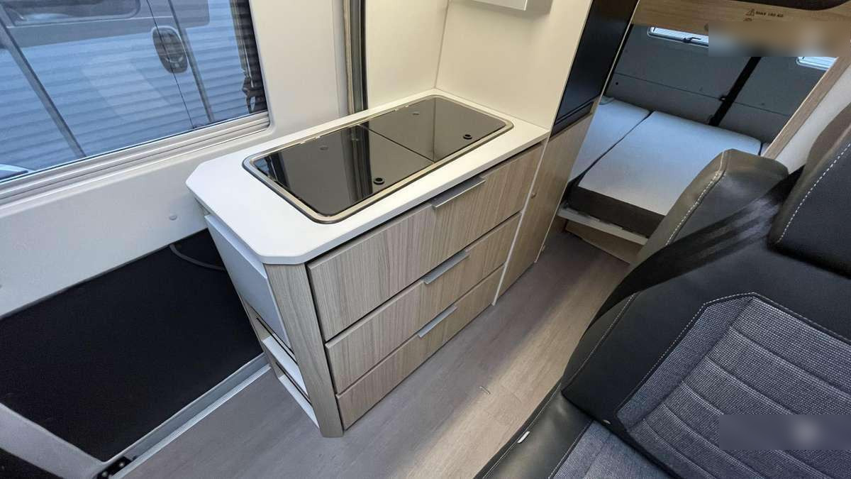 ADRIA Twin 600 SP Family - Campingbil: bild 5 ADRIA Twin 600 SP Family - Campingbil: bild 5