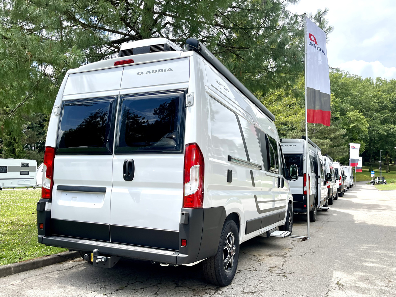 ADRIA Twin 640 SLB - Campingbil: bild 5 ADRIA Twin 640 SLB - Campingbil: bild 5