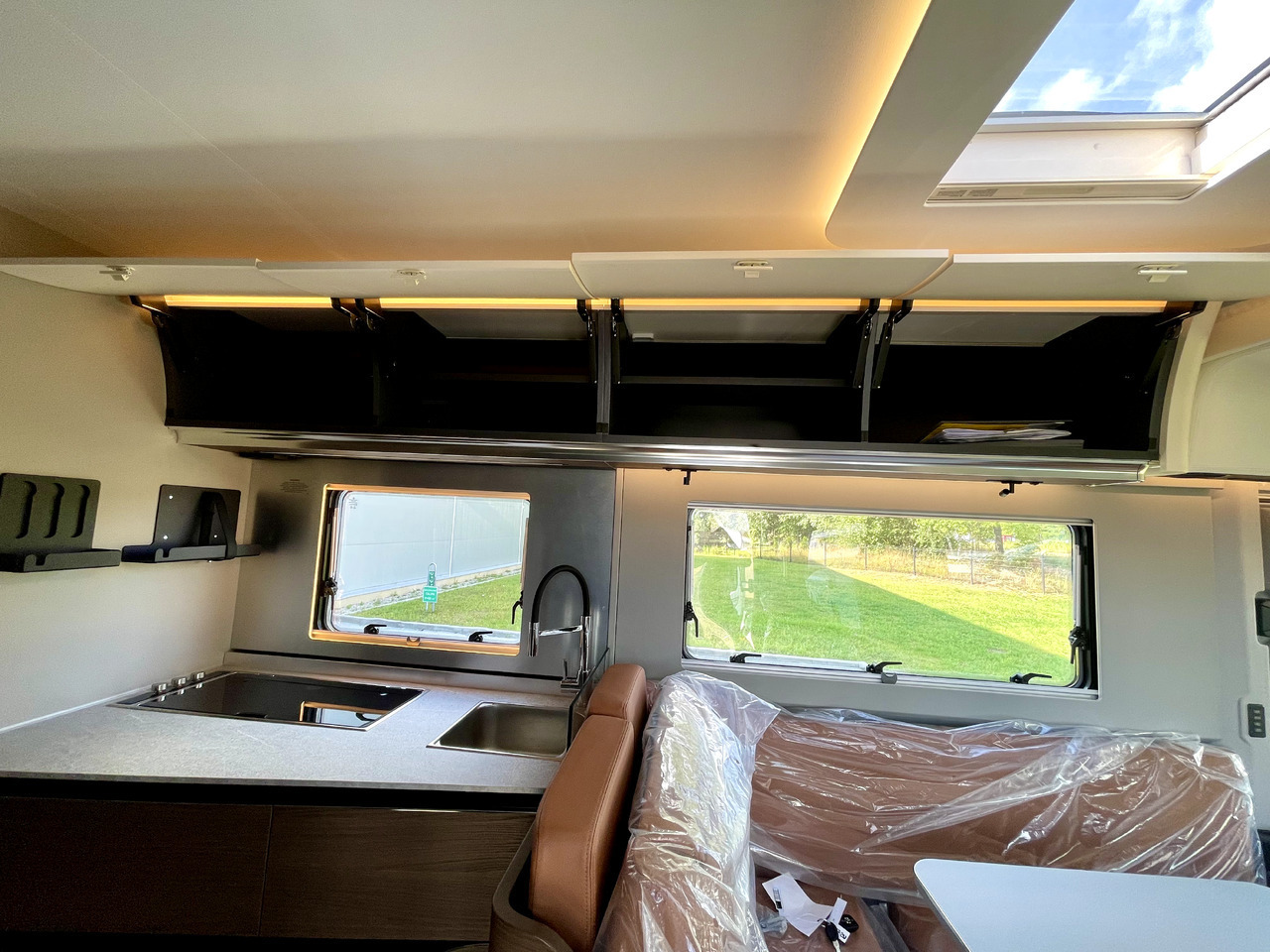 Adria Super Sonic 890 LC - Helintegrerad husbil: bild 3 Adria Super Sonic 890 LC - Helintegrerad husbil: bild 3