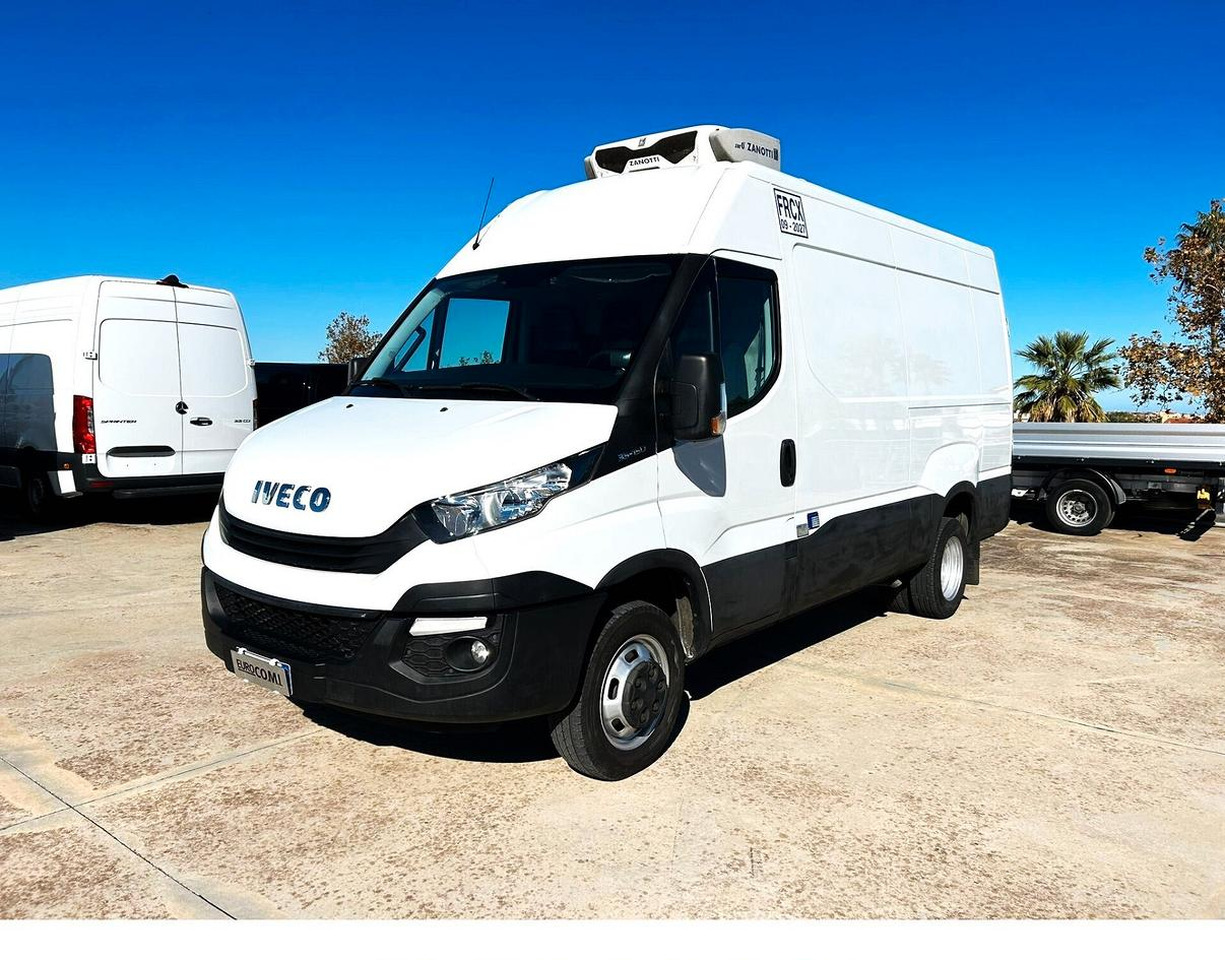 Iveco Daily 35C15 Furgone gemellato Isotermico - Kylbil: bild 1 Iveco Daily 35C15 Furgone gemellato Isotermico - Kylbil: bild 1