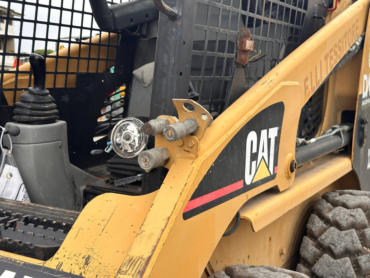 Kompaktlastare/ Slirstyrda lastare FIAT HITACHI 226BHF: bild 8 Kompaktlastare/ Slirstyrda lastare FIAT HITACHI 226BHF: bild 8