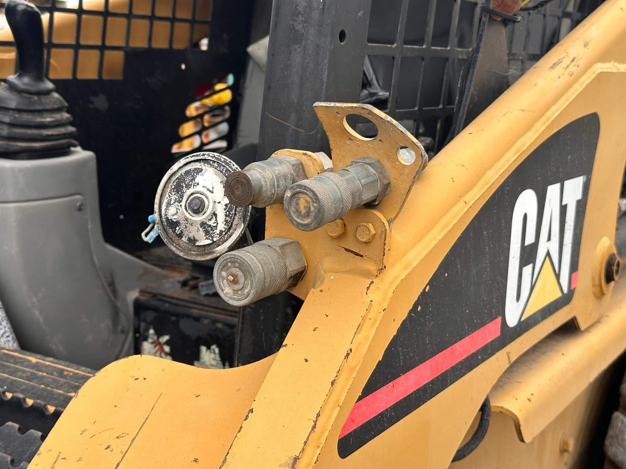 Kompaktlastare/ Slirstyrda lastare FIAT HITACHI 226BHF: bild 9 Kompaktlastare/ Slirstyrda lastare FIAT HITACHI 226BHF: bild 9