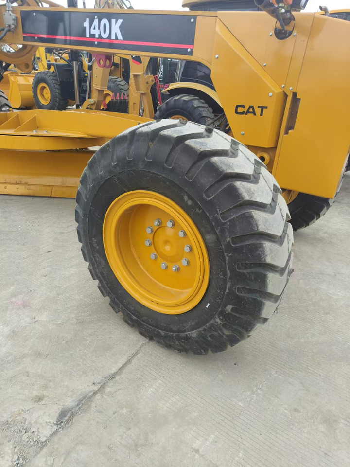 CATERPILLAR 140H - Väghyvel: bild 4 CATERPILLAR 140H - Väghyvel: bild 4